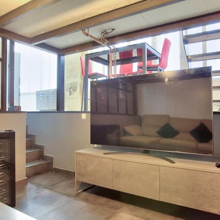 2 Bedrooms Le Marais Nazareth Париж Экстерьер фото