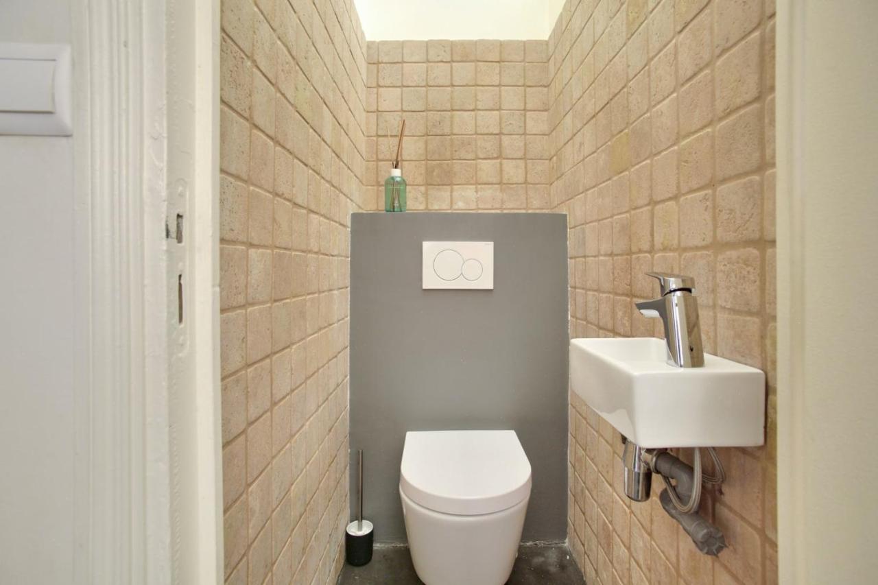2 Bedrooms Le Marais Nazareth Париж Экстерьер фото